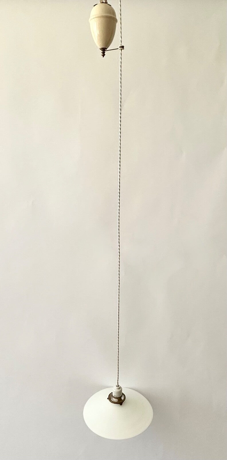 7570896