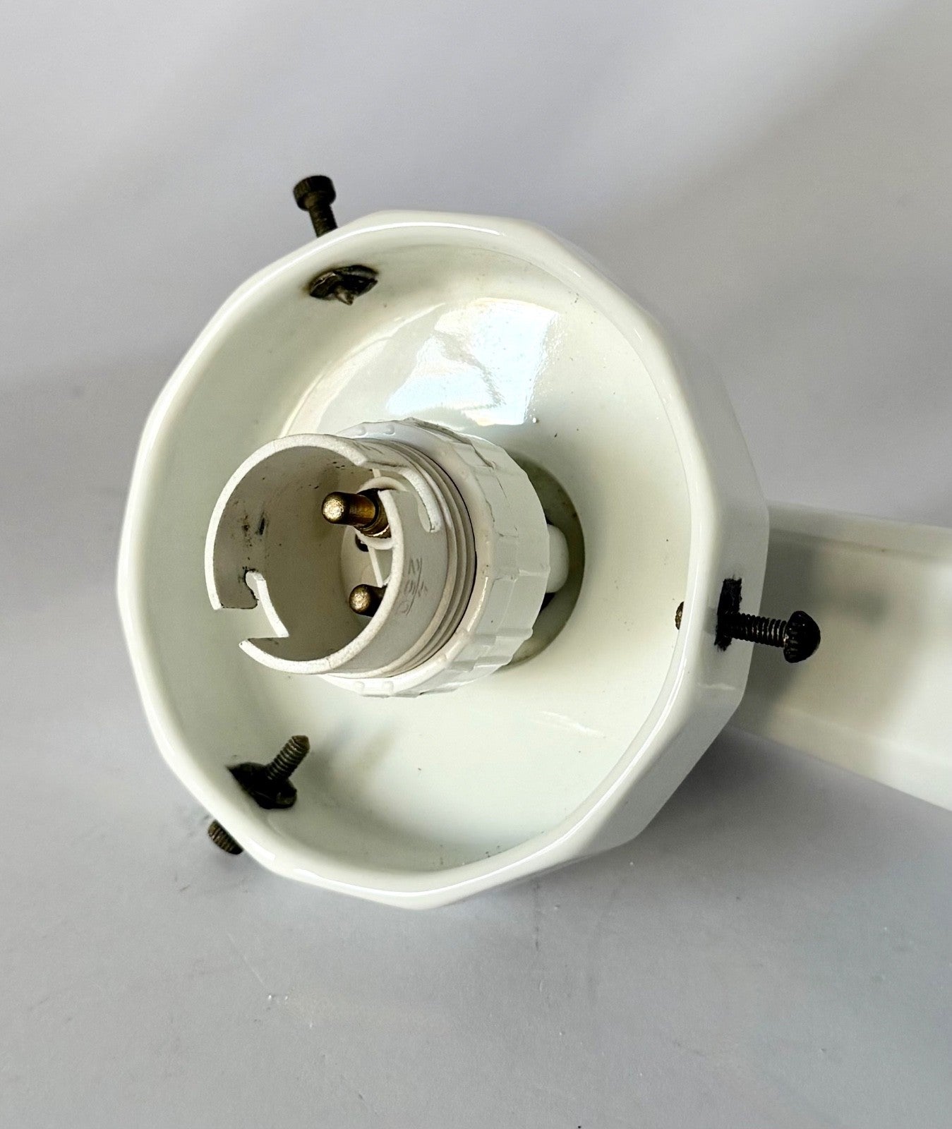 Original French Deco style vintage ceramic wall light sconce porcelain & opaline7