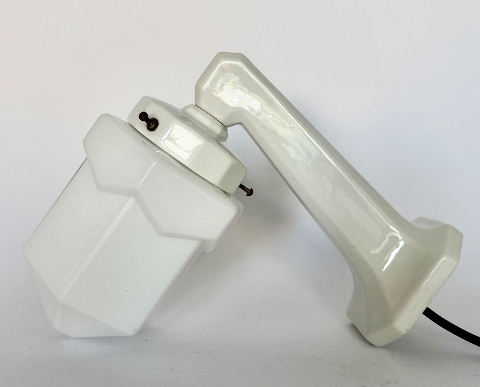 Original French Deco style vintage ceramic wall light sconce porcelain & opaline1