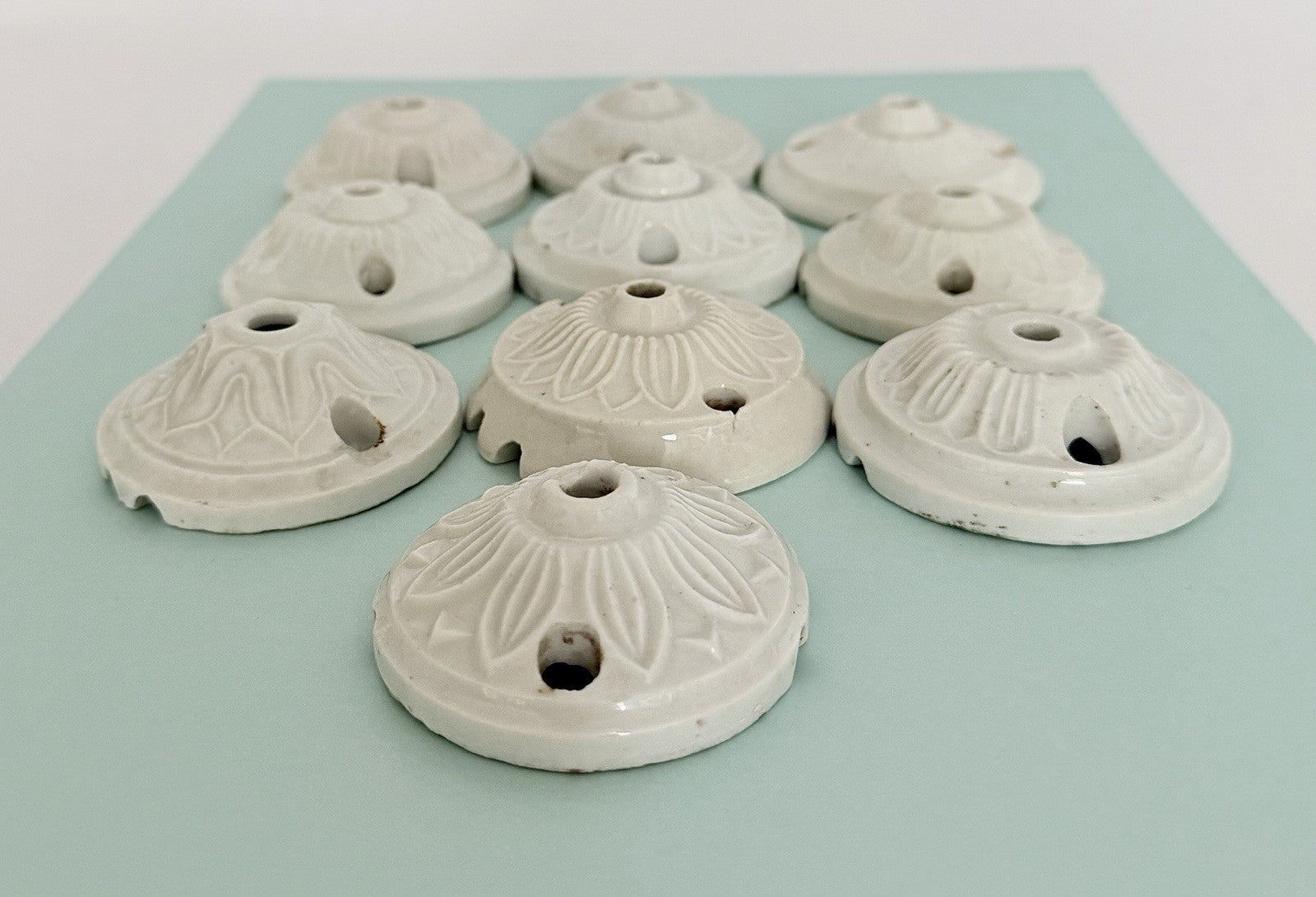 Job Lot 10 Vintage French Ceramic Ceiling Roses Patterned White 67cm1