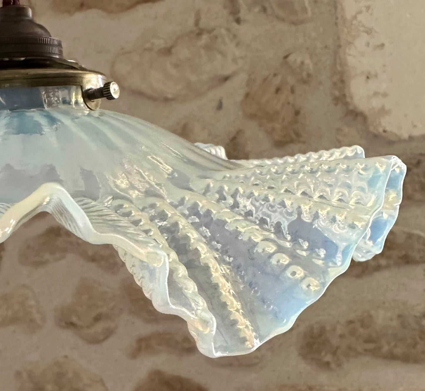 Vintage French opalescent glass ceiling light shade wavy coolie + fittings2