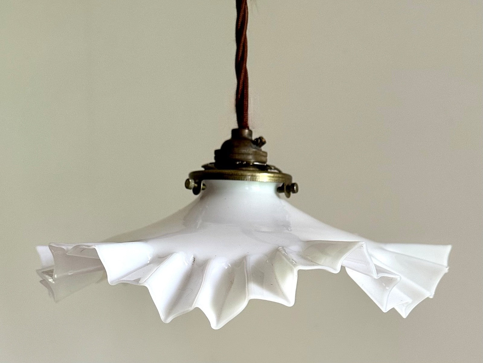 Vintage French opaline glass wavy pleated coolie light shade white + fittings3