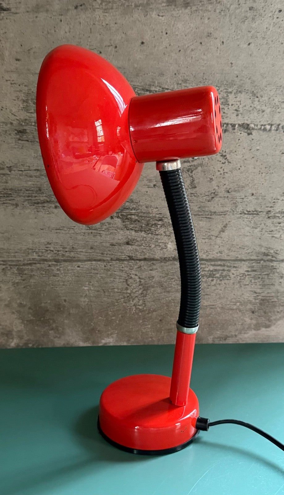 1980s Red Desk Lamp Flexible Bendy Table Light Vintage Retro Memphis5