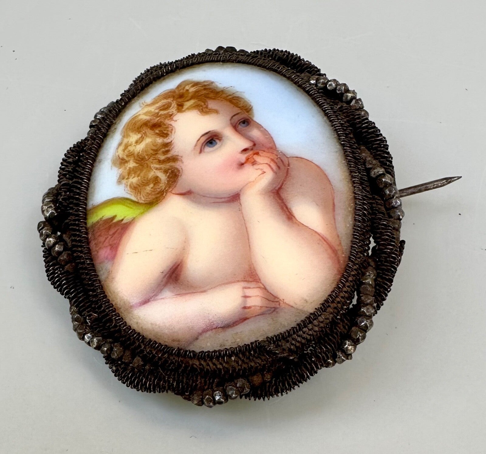 Antique Silesian wirework brooch handpainted cherub putti ceramic porcelain4