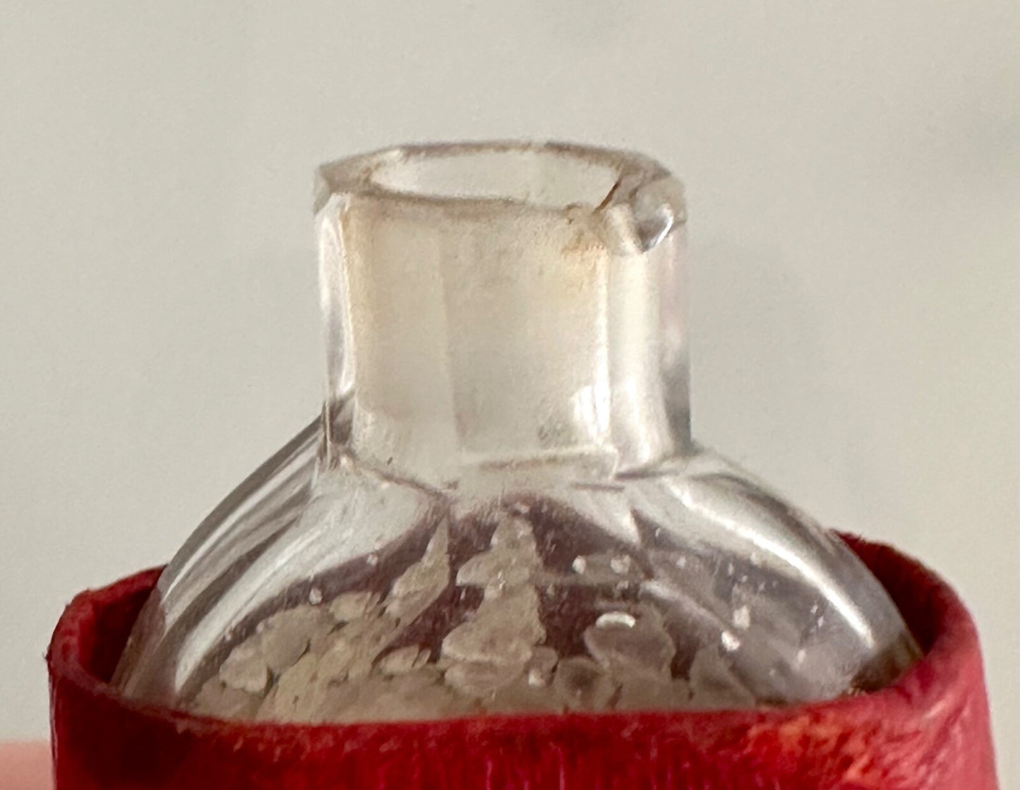 Antique French Smelling Salts Bottle Leather Case Sels Small Pocket9