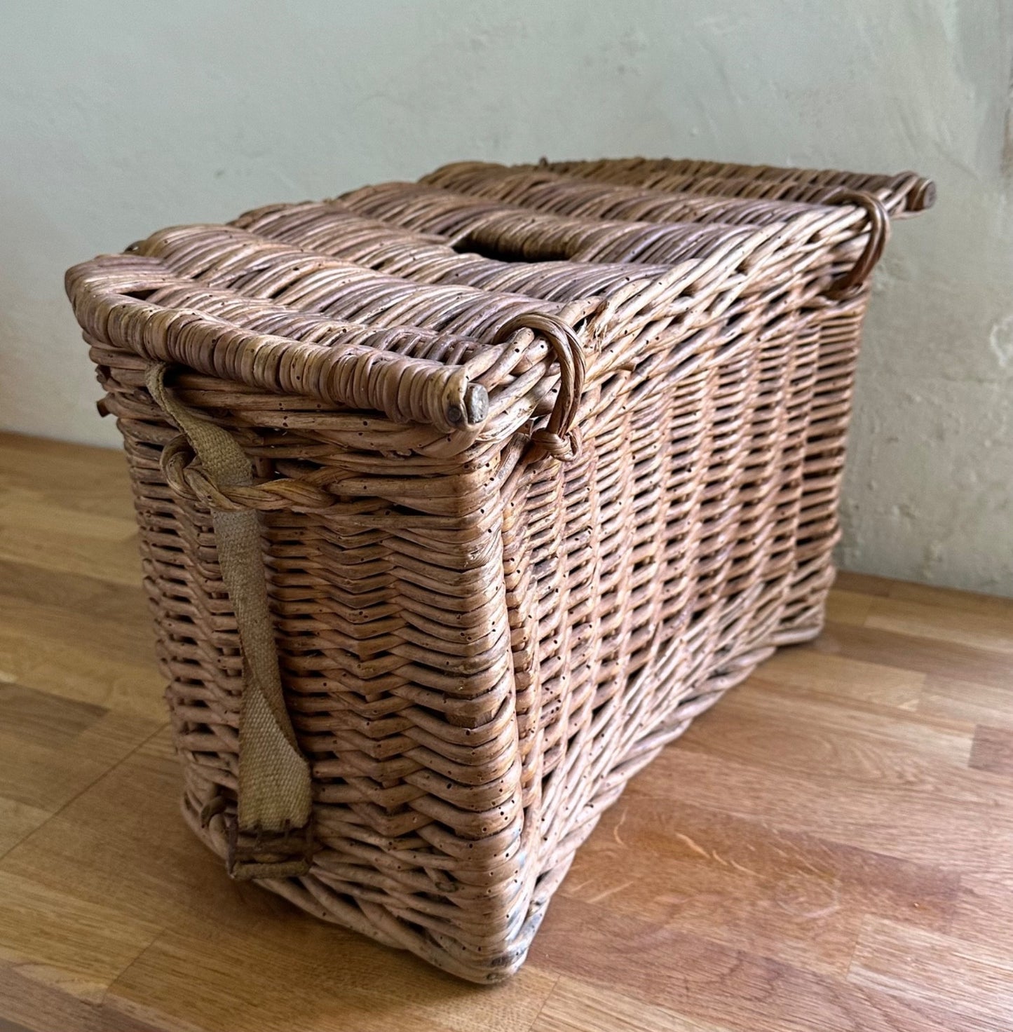 Large Antique French Wicker + Wood Fishing Creel Anglers Kitchen Basket 42cm3