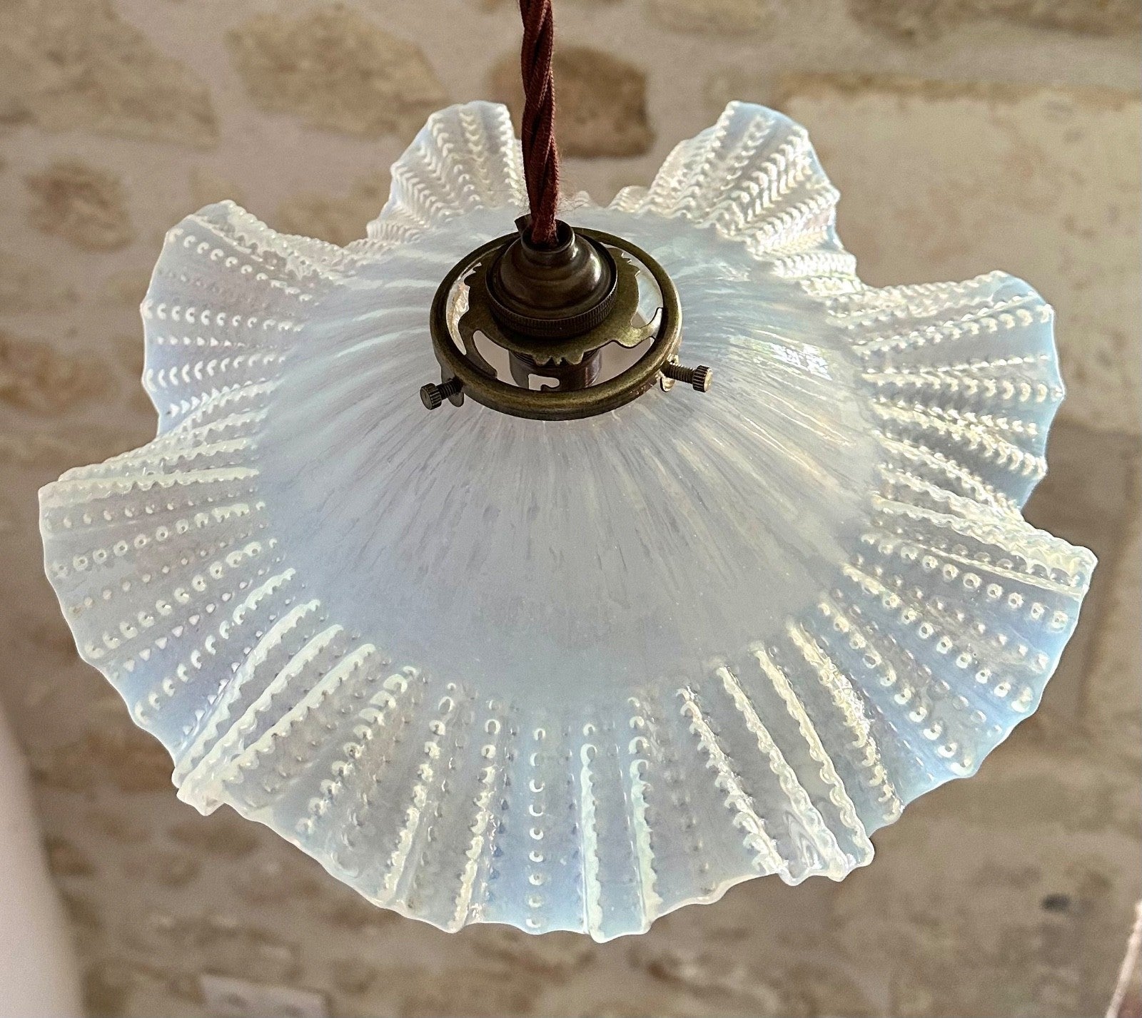 Vintage French opalescent glass ceiling light shade wavy coolie + fittings3