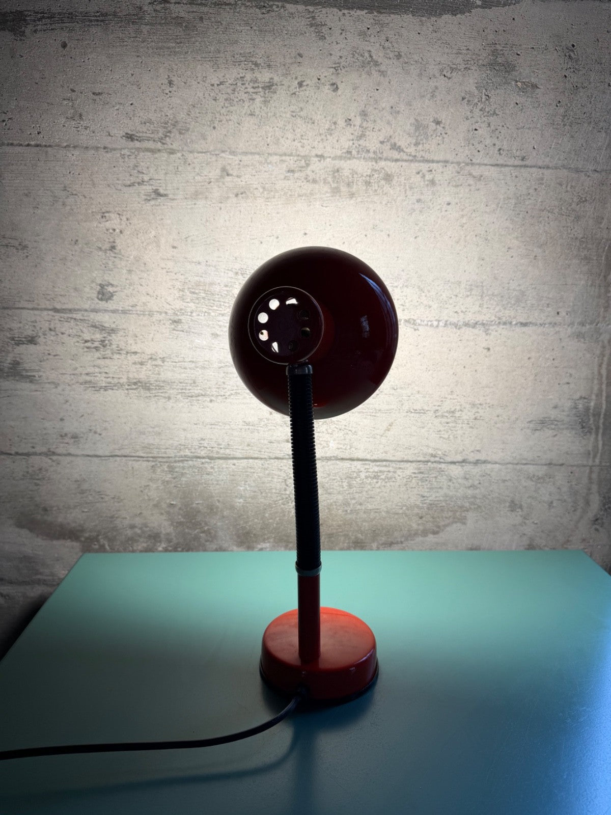 1980s Red Desk Lamp Flexible Bendy Table Light Vintage Retro Memphis3