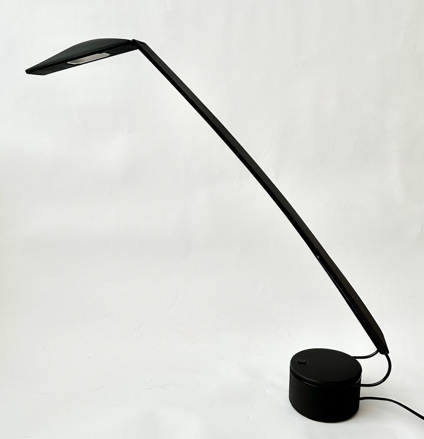Large Vintage Italian 1980s Dove Desk Lamp Black  Adjustable Desiger Mid Century0