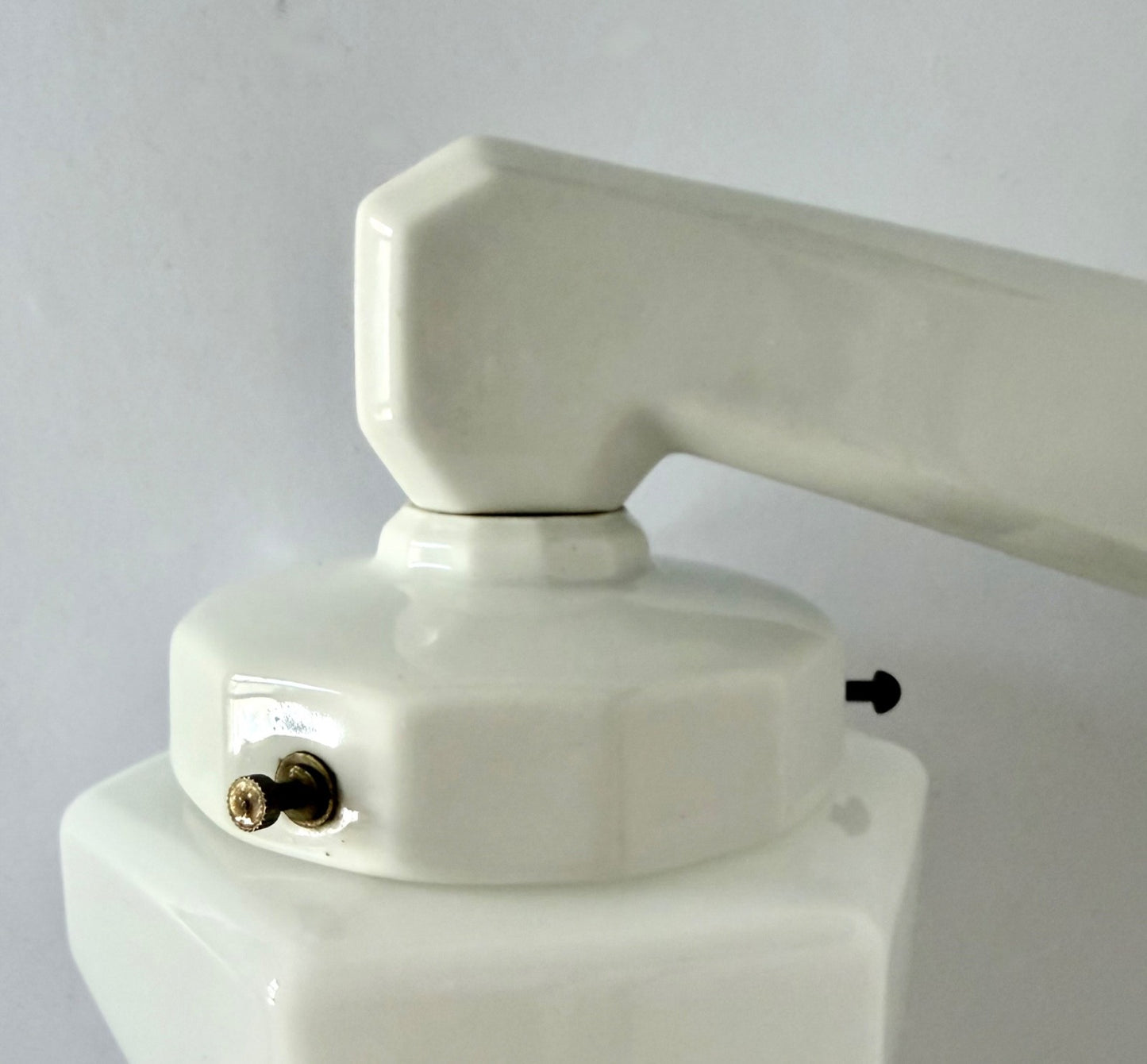 Original French Deco style vintage ceramic wall light sconce porcelain & opaline3