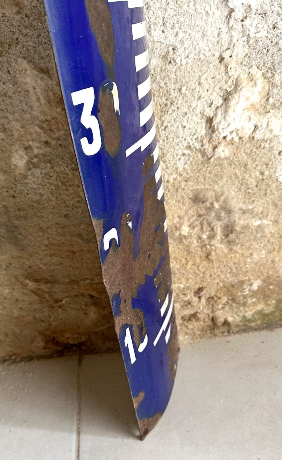 Vintage enamel water river depth gauge sign 1m x 15cm cobalt blue white3