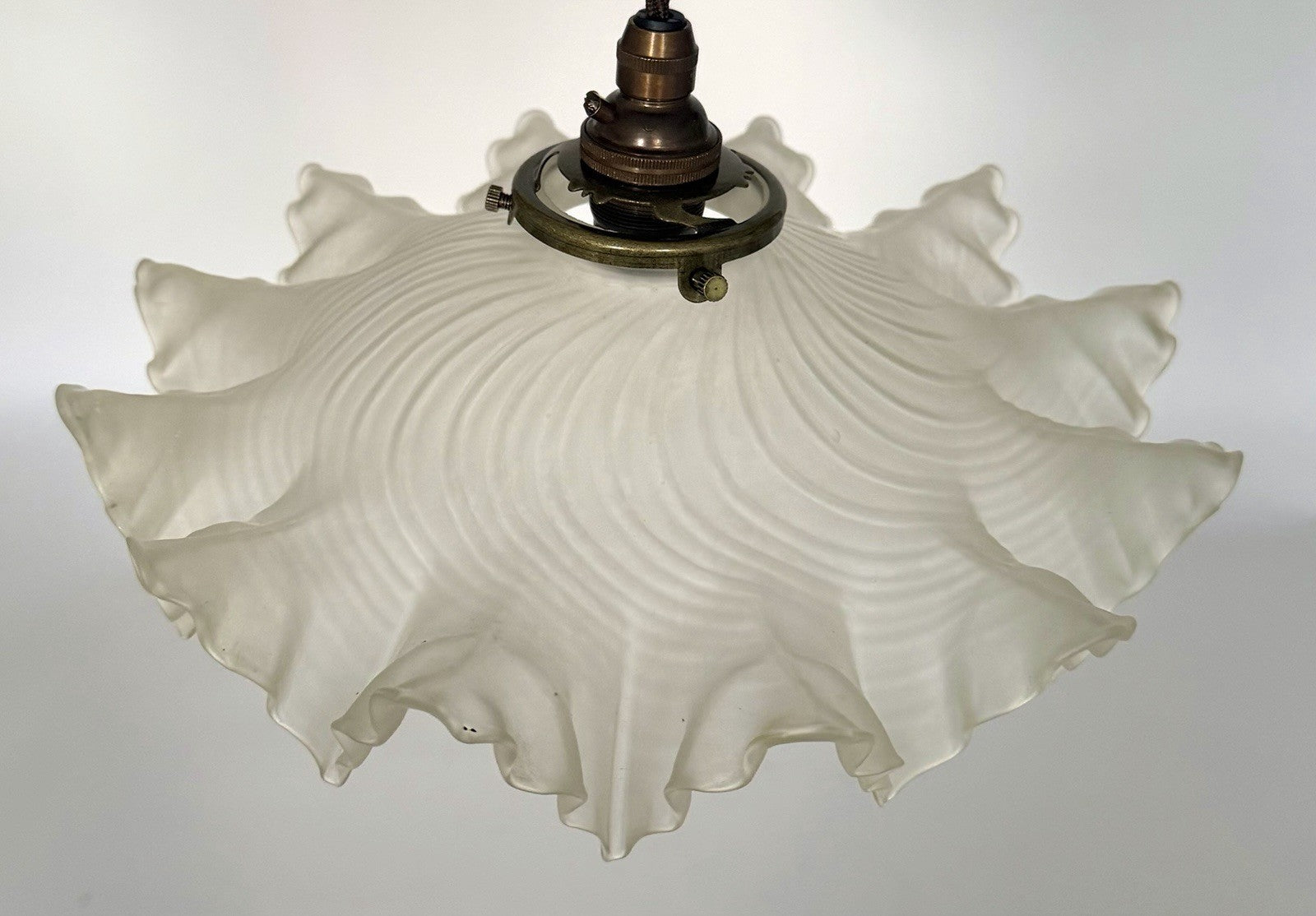 Vintage French frosted glass frilly coolie light shade & brass fittings1