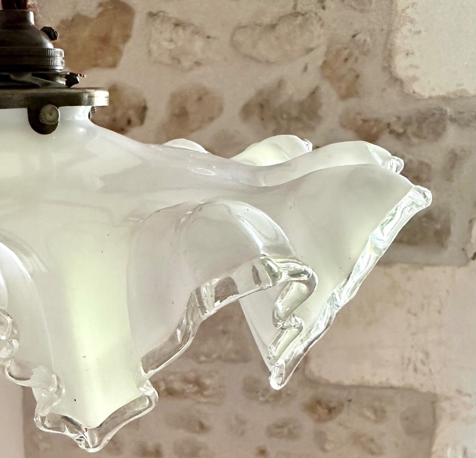 Vintage French opaline glass frilly coolie ceiling light shade white + fittings3