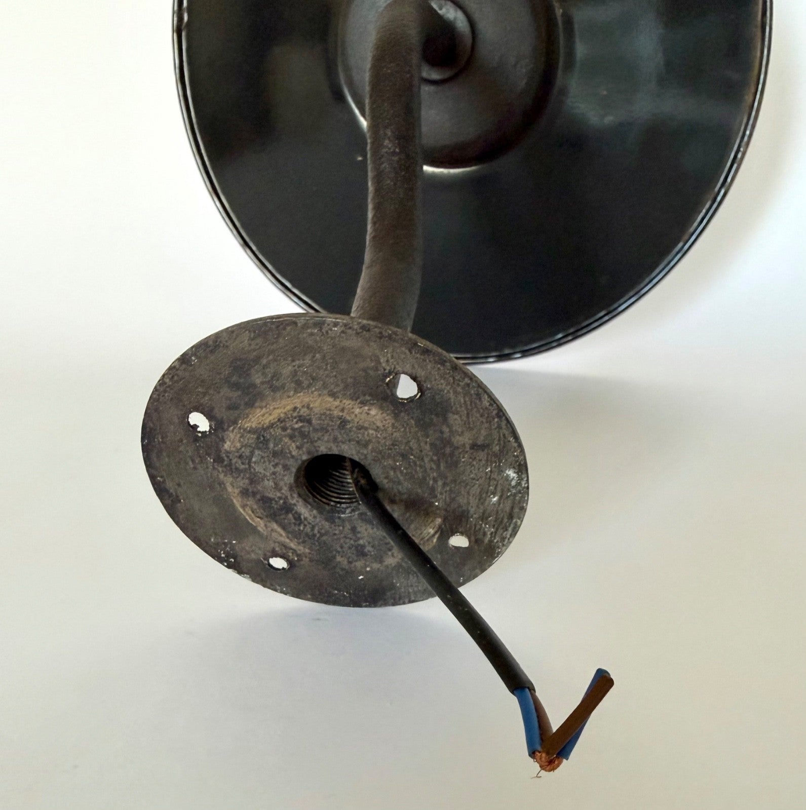Vintage French swan neck outdoor courtyard light enamel cast iron rewired black5